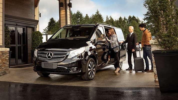 Same day courier in Folkestone delivering urgent parcels to Town Centre, Cheriton, Sandgate, and Hythe with fast, secure service.